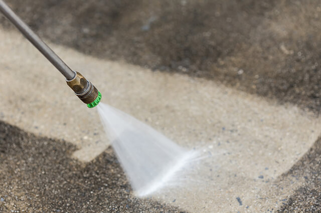 parking lot pressure washing in smithtown